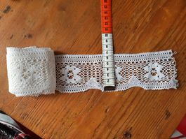 160 cm d'ancienne DENTELLE, faite à la main