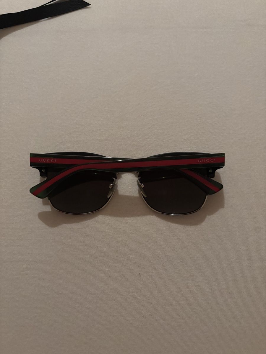 Gucci Occhiali & Lenti: Lunettes de soleil GUCCI – Nuovo (secondo la descrizione) da St-Imier venduto da ic.27 2