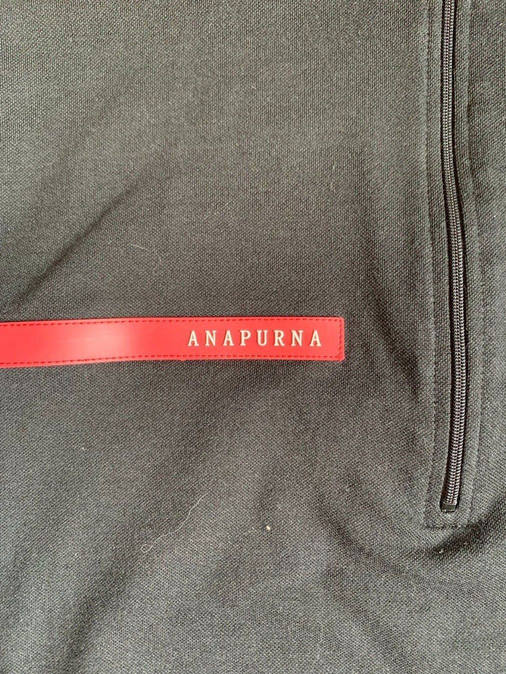 T-shirt: Anapurna tee with zip L – Usato da Neuchâtel venduto da _Easy_to_Find_ 5
