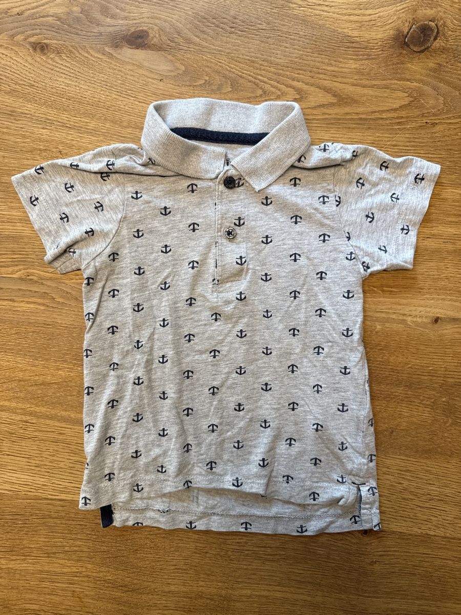 Camicie, T-shirt & Polo: Jungen Poloshirt Gr. 86-92 – Usato da Rohr b. Olten venduto da -FaLu-