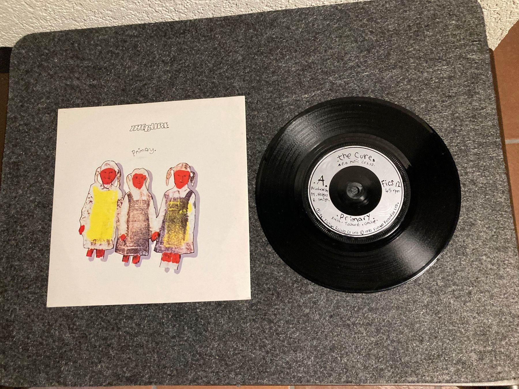 Dischi in vinile: The Cure - Primary – Usato da Fribourg venduto da Karushi