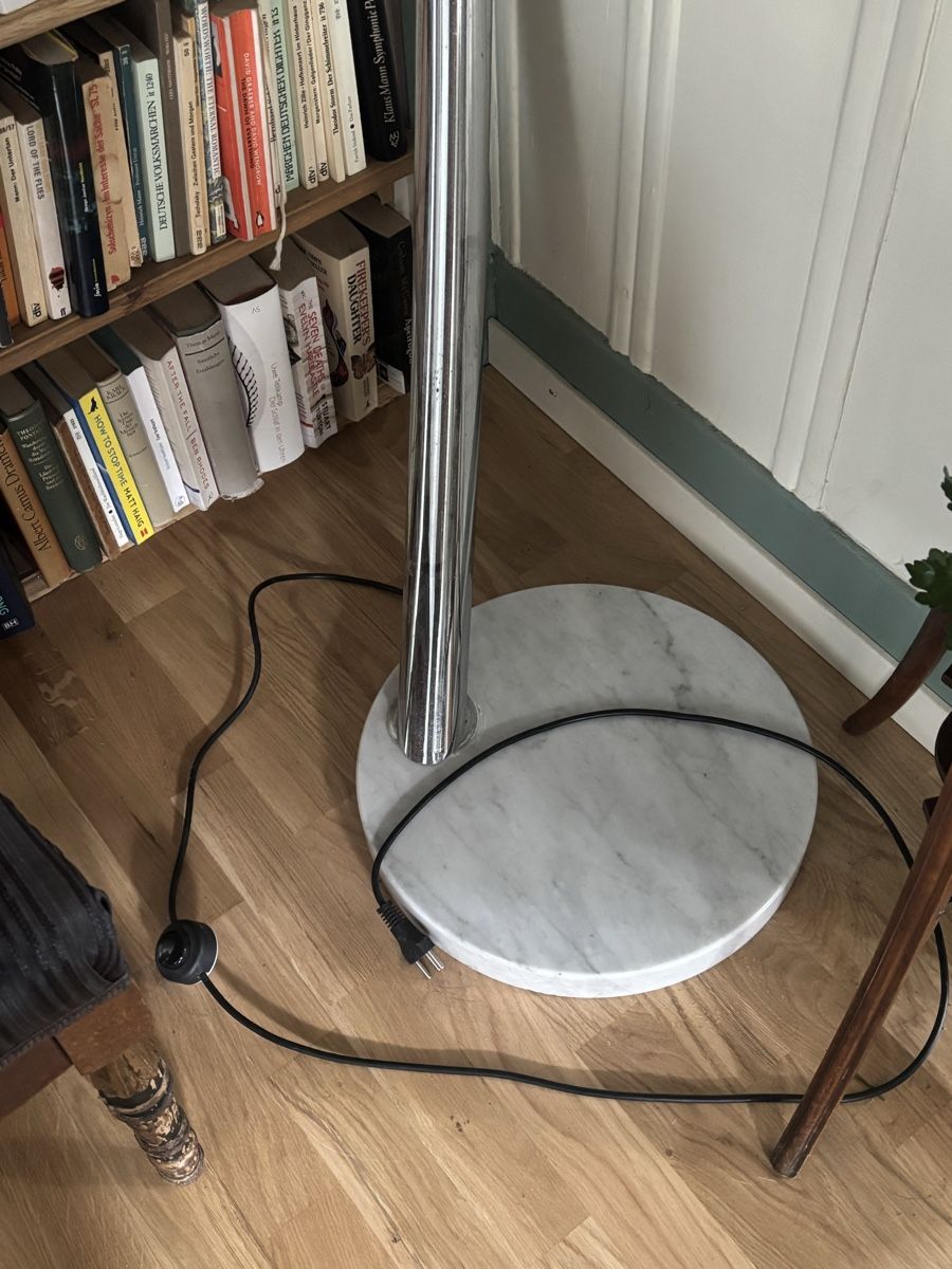 Lampen: Five-Arm Floor Lamp Chrome Finish Marble Base Used – Gebraucht aus Emmenbrücke von lucymeg 9