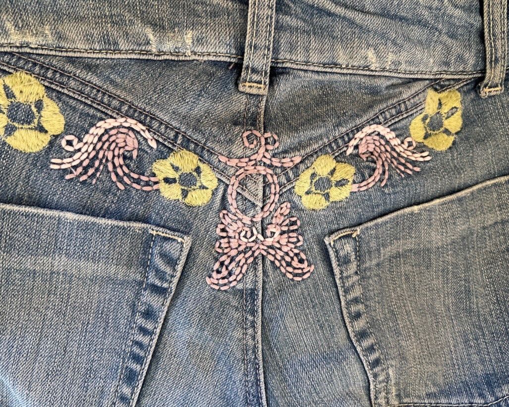 Jeans: embroidered Jeans – Nuovo (secondo la descrizione) da Pfäffikon SZ venduto da Yadeke 4