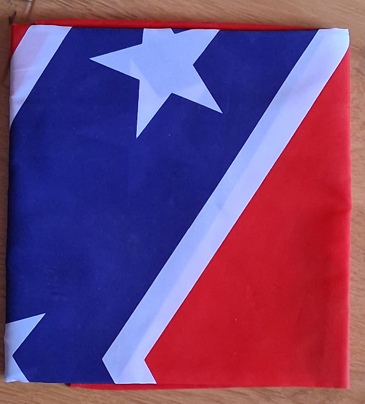 Bandiere: Drapeau confédéré usa – Nuovo e nell'imballaggio originale da Bussy FR venduto da Plymouth1963
