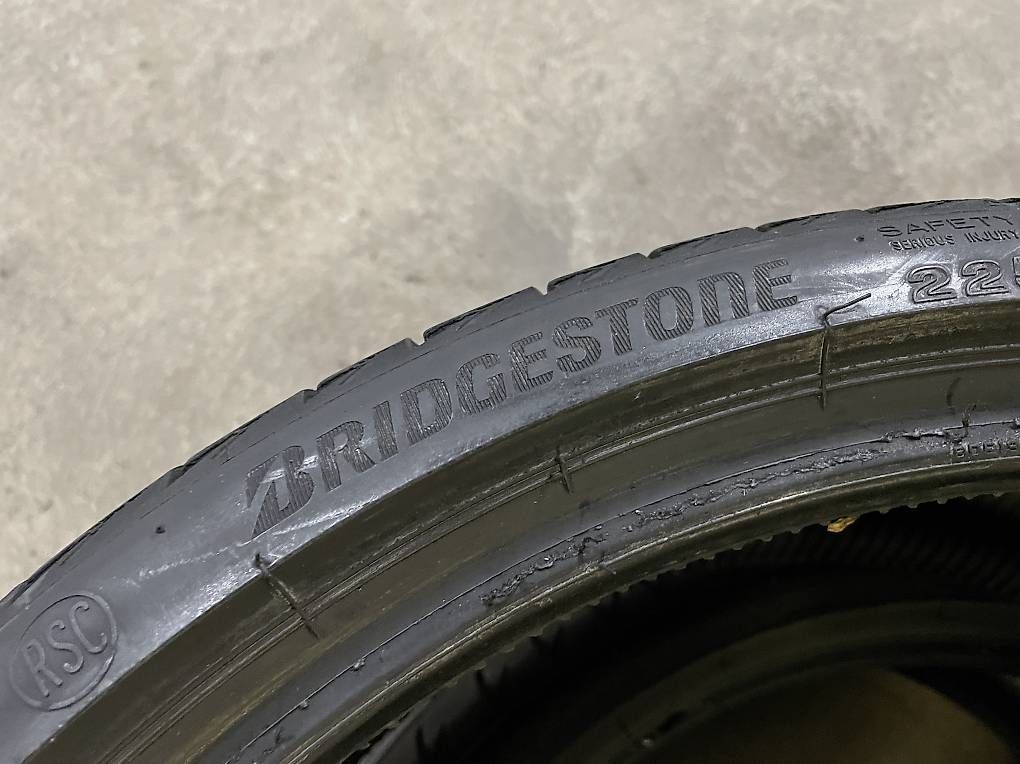Pneus & Kompletträder: 225/35 R 20 90Y Bridgestone / RSC – Gebraucht aus Innerberg von Spidii 1