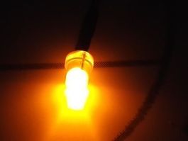 Blink-LED 3mm, gelb diffus, verkabelt
