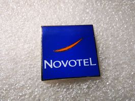 Ansteckpin 151: Novotel
