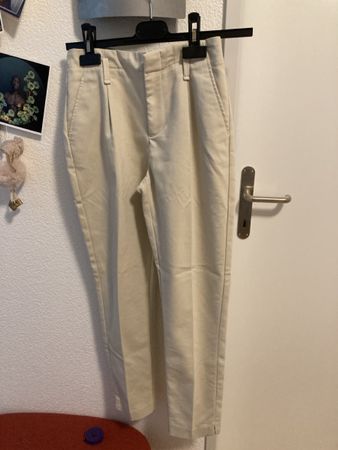 Bershka - Elegante Frauenhose