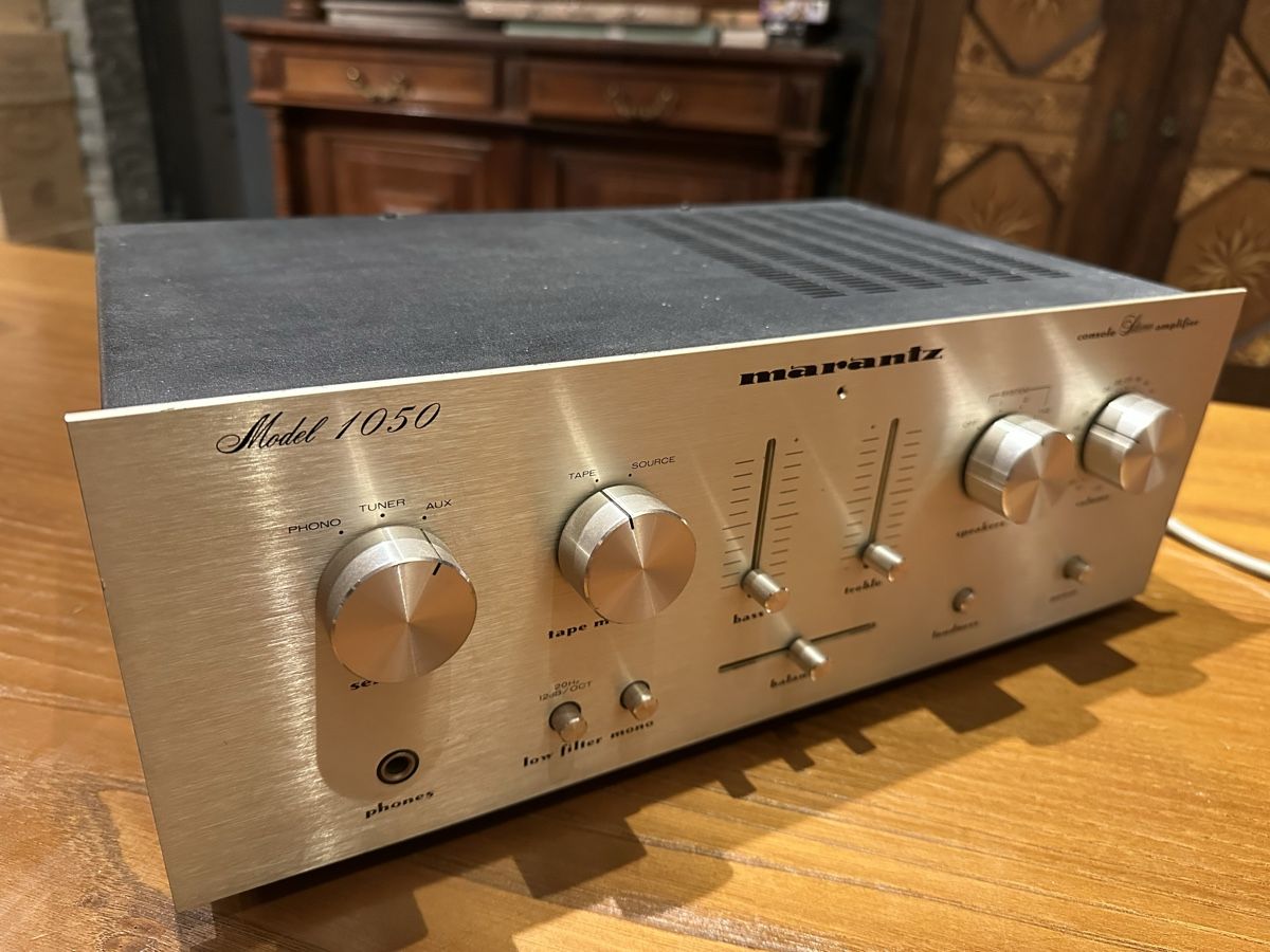 Marantz Verstärker: Amplificateur Marantz Model 1050  – Gebraucht aus Villeneuve VD von ipad56pro 1