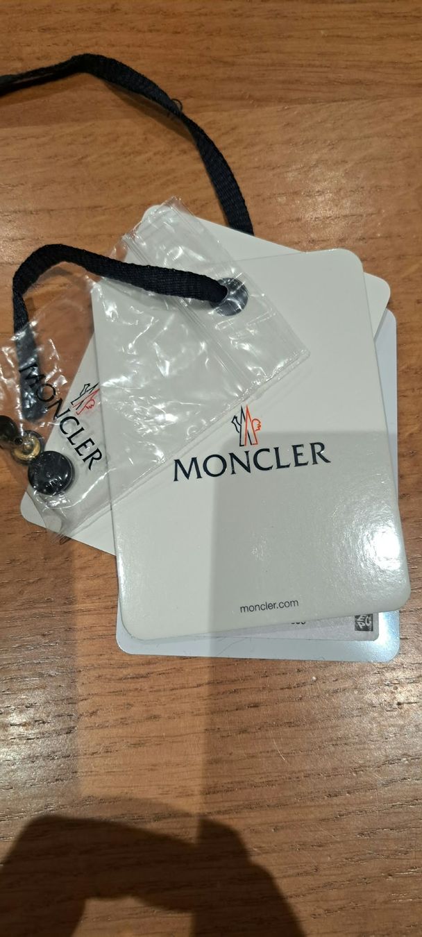 Moncler Giacche: Doudoune Moncler marron taille 1 neuve – Nuovo (secondo la descrizione) da Troistorrents venduto da nico044 5