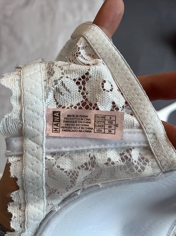 Altra biancheria intima: BH Weiss mit Spitze – Usato da Bleienbach venduto da Chi_Cari 2