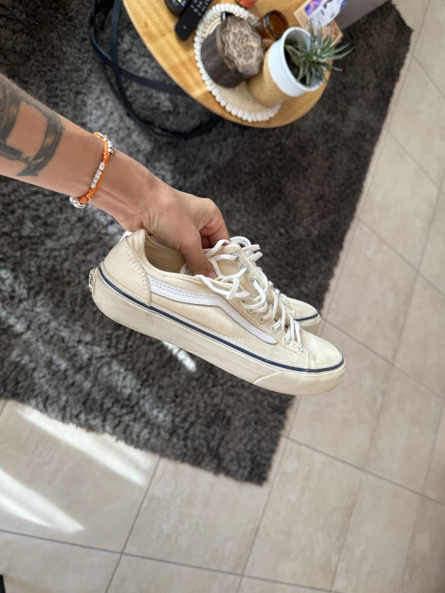 Herrenschuhe: Baskets Vans  – Neu (gemäss Beschreibung) aus Cheyres von SaraNovoa