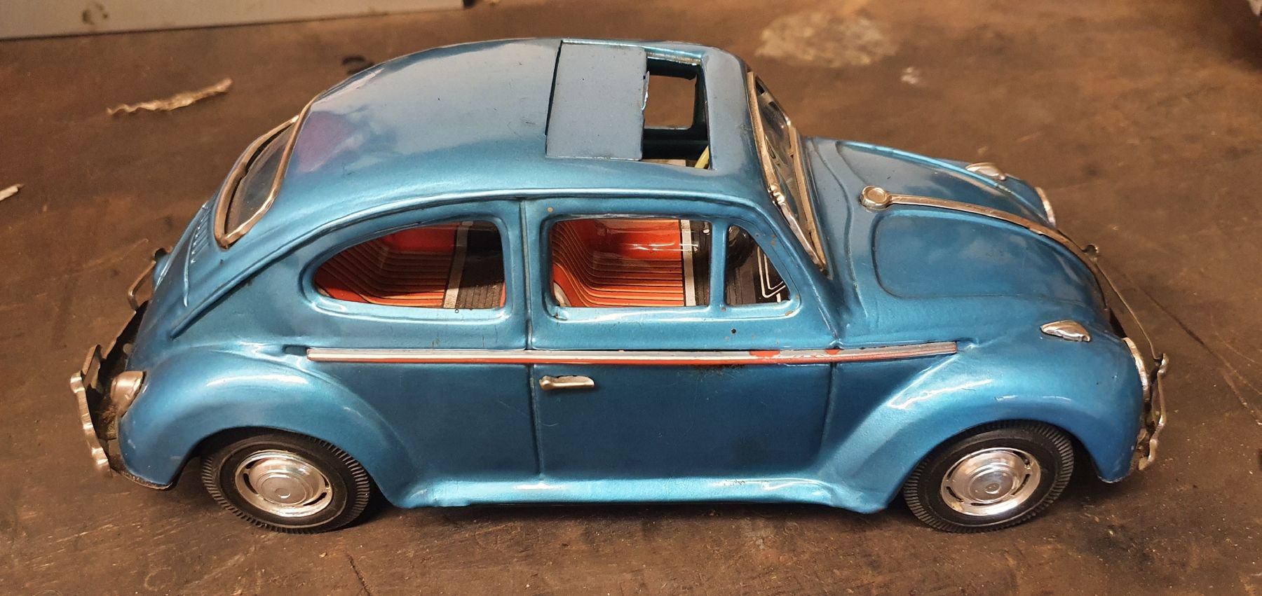 Kit di modellismo & Modellini statici: VW käfer blech modell 60er jahre – Usato da Bad Ragaz venduto da winston87 4