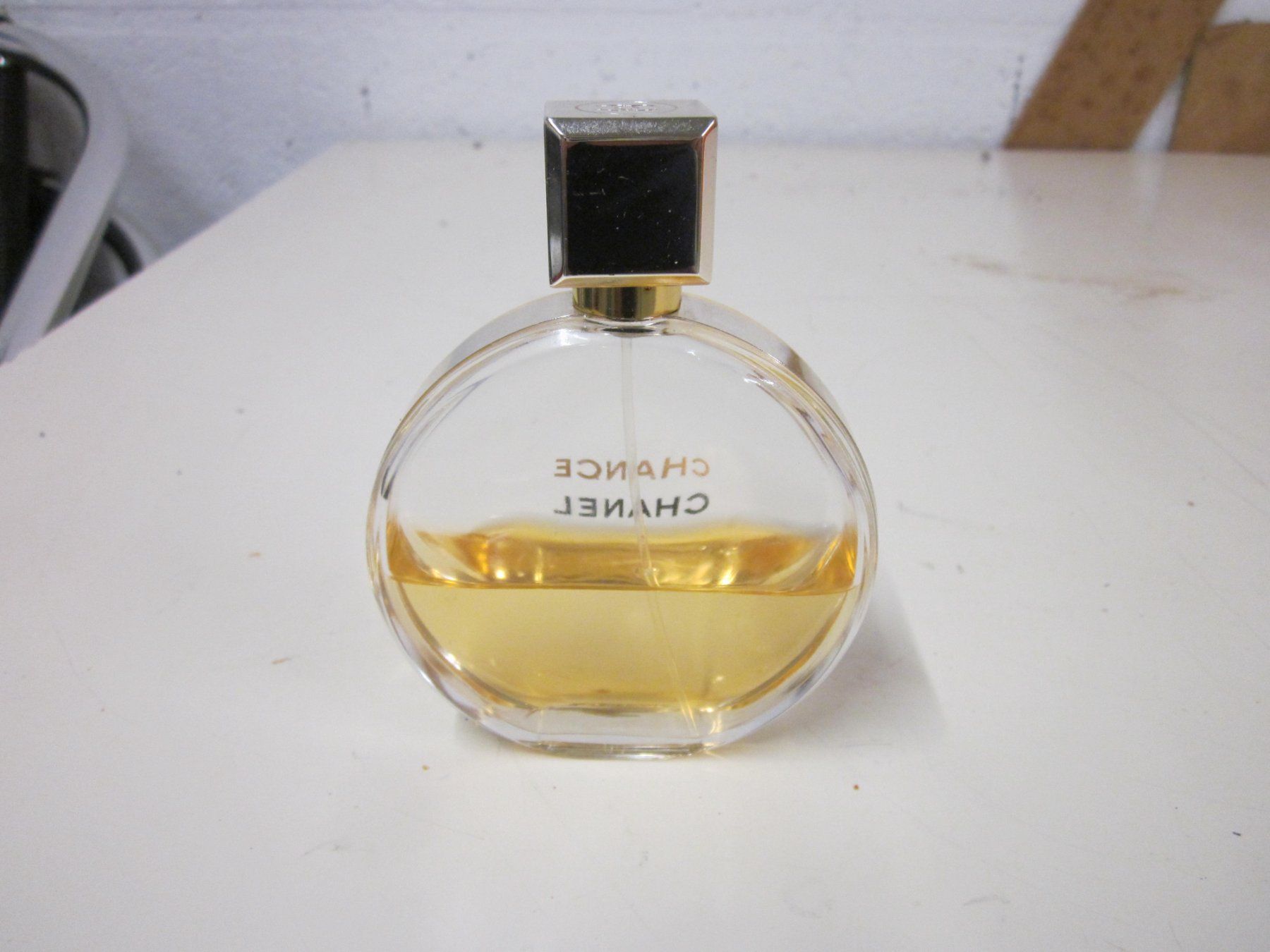 Chanel Parfums & Eau de Toilette: CHANEL CHANCE Eau de Parfum (100ml) reste env. 50ml – D'occasion à Grand-lancy par kohler333 2