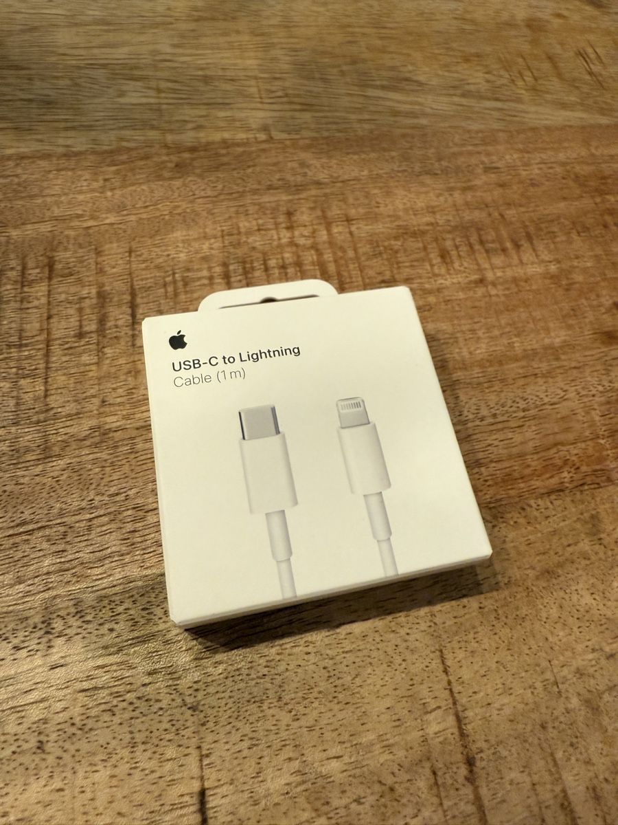 Apple Cavi: Original Apple USB-C auf Lightning Kabel (1m) – Nuovo e nell'imballaggio originale da Grenchen venduto da Bach94 1