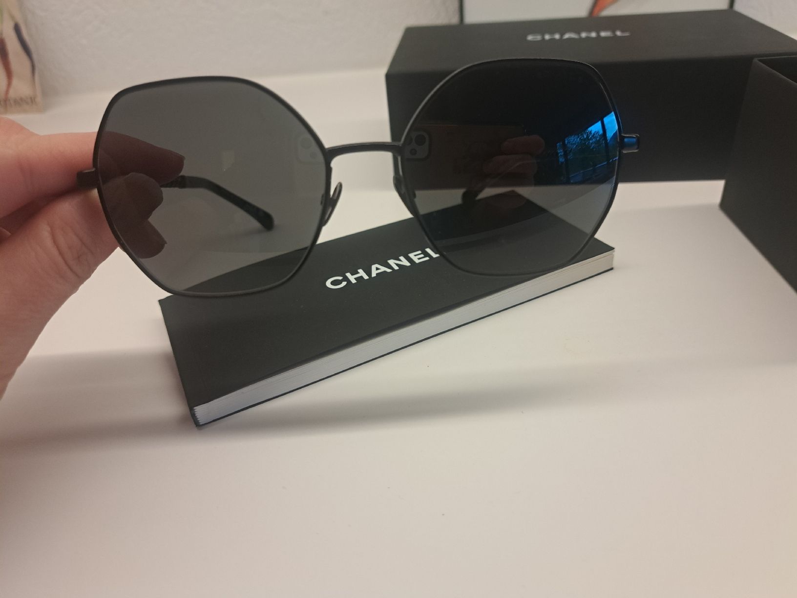 Chanel Brillen & Gläser: Chanel Sonnenbrille – Gebraucht aus Chur von Ahorna 3
