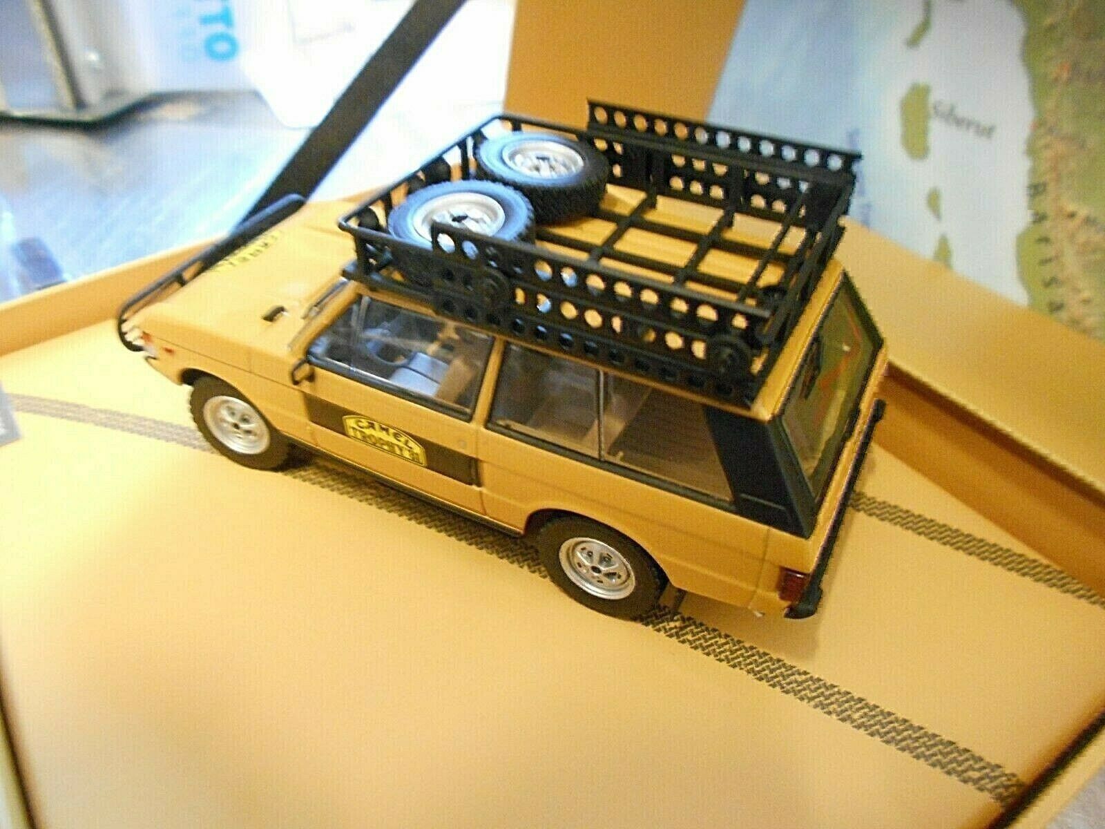 Land Rover Modellini d'auto: Range Rover 4x4 Sumatra 1981 Camel Trophy ocker / Decor 1:43 – Nuovo e nell'imballaggio originale da Gerlafingen venduto da espero88 5
