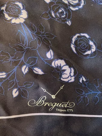 Foulard bleue soie 100% Bréguet