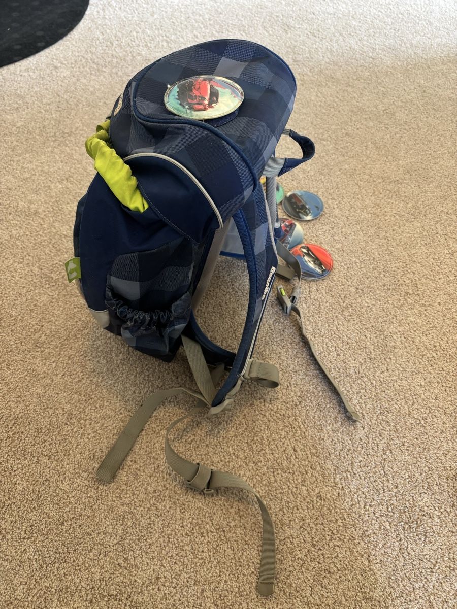Ergobag Borse & Zaini: Ergobag Kindergartenrucksack mit 8 Kletties – Usato da Bern venduto da 81guggi 4