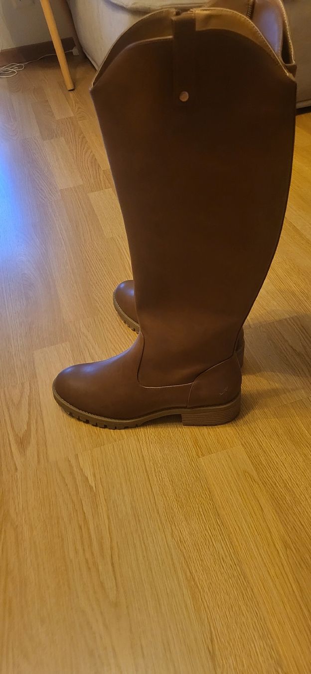 Chaussures femmes: Stiefel NEU – Neuf avec emballage d'origine à Worben par buyosa 3