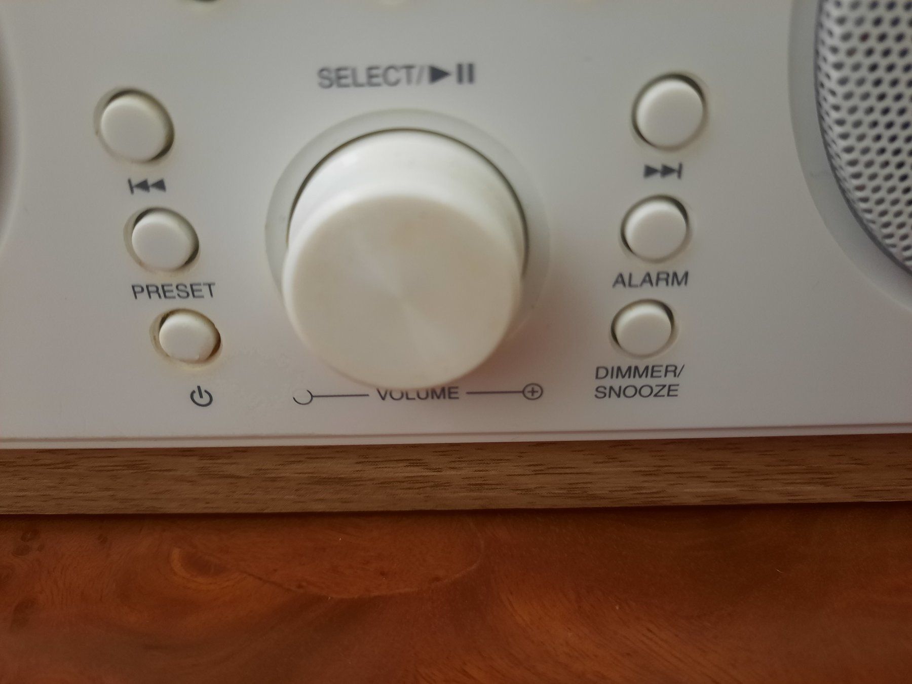 Radio: Intertronic DAB+ Radio mit Bluetooth – Usato da Reinach BL venduto da Yellsu 2