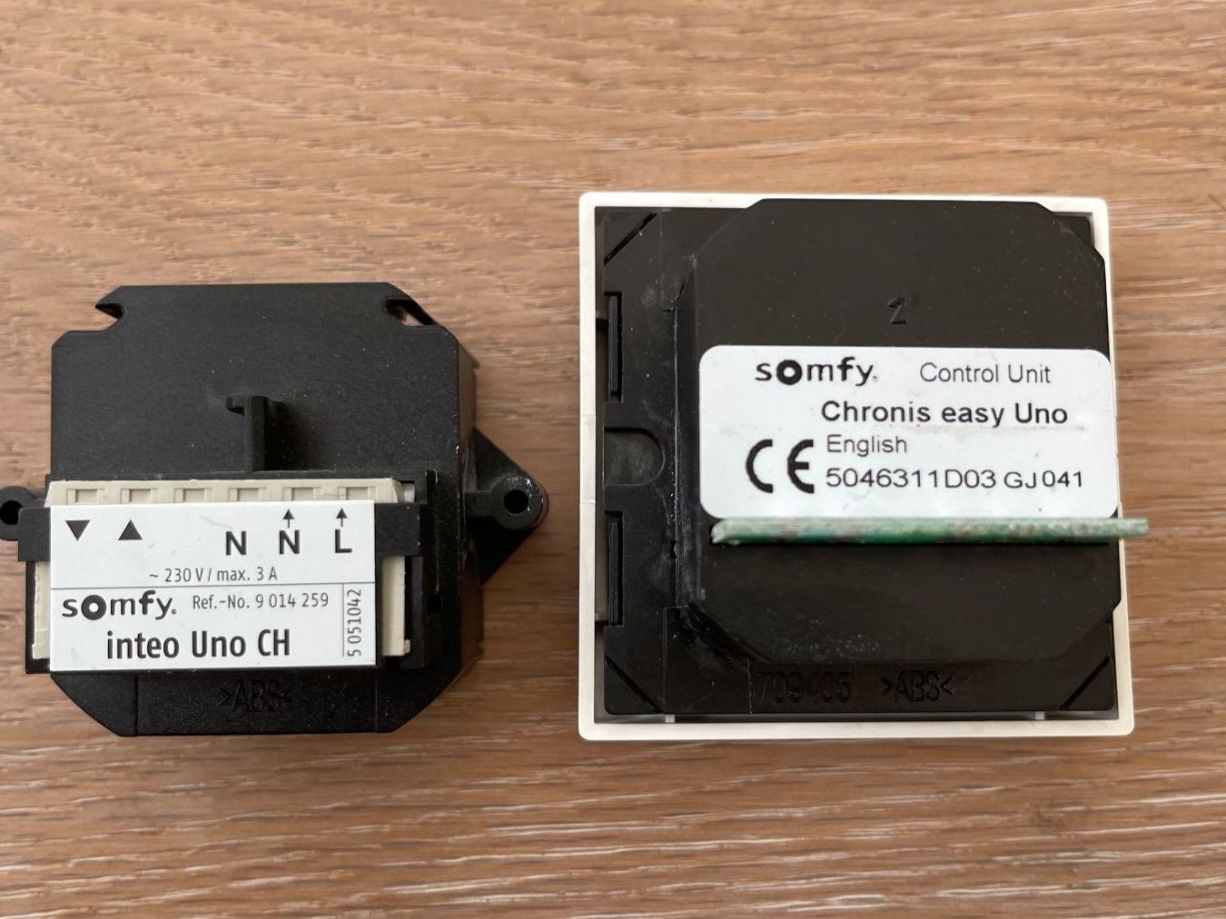 Interrupteurs: Somfy Tagesuhr Chronis Easy Uno – D'occasion à Oberwil BL par porg88 1