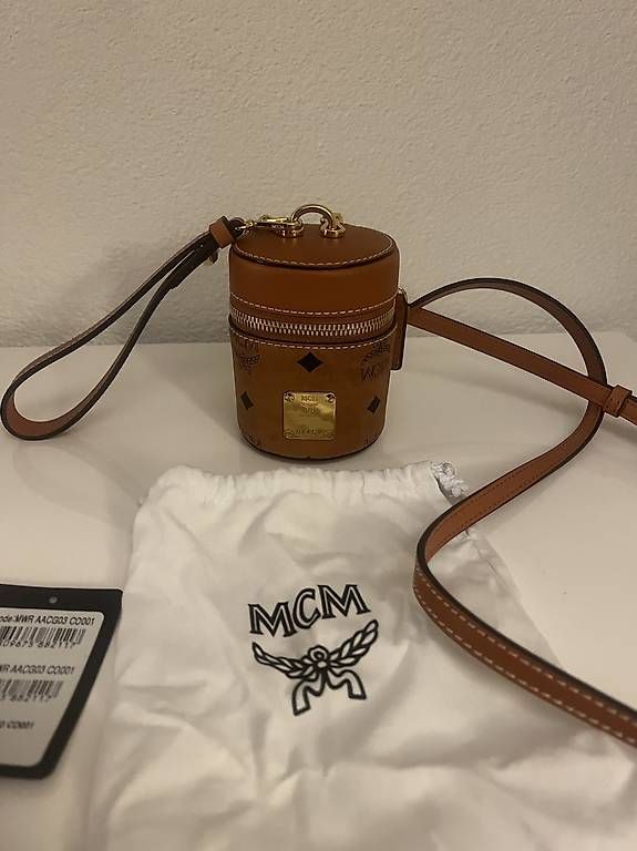 Mcm Borse da donna: MCM Nano Crossbody Pouch – Usato da Aarberg venduto da Beni-Nadine86