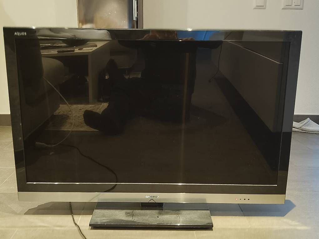Fernseher: Vendo Tv Sharp  – Gebraucht aus Lamone von rabija7673