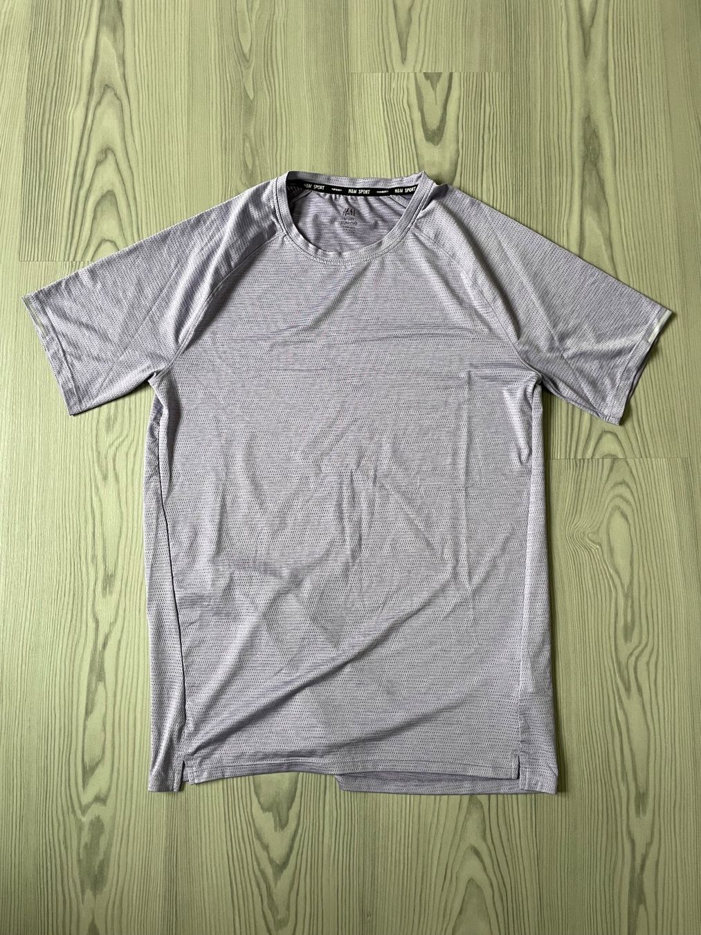 H&M T-shirt: H&M Sportshirt (2x) – Usato da Freienwil venduto da weberjoel 4