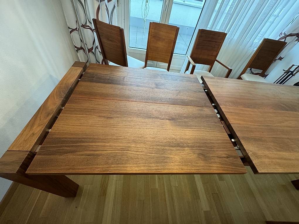 Set de table et chaises: Esstisch mit 6 Stühlen – D'occasion à Reinach BL par keboe19 4