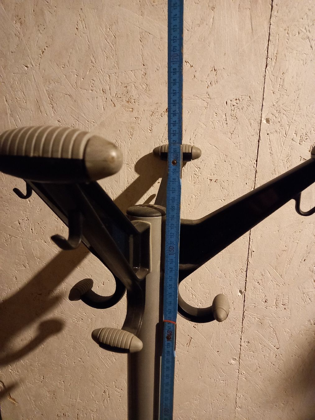 Porte manteau: Garderobe Kleiderständer – D'occasion à Heerbrugg par Domino_1645 1