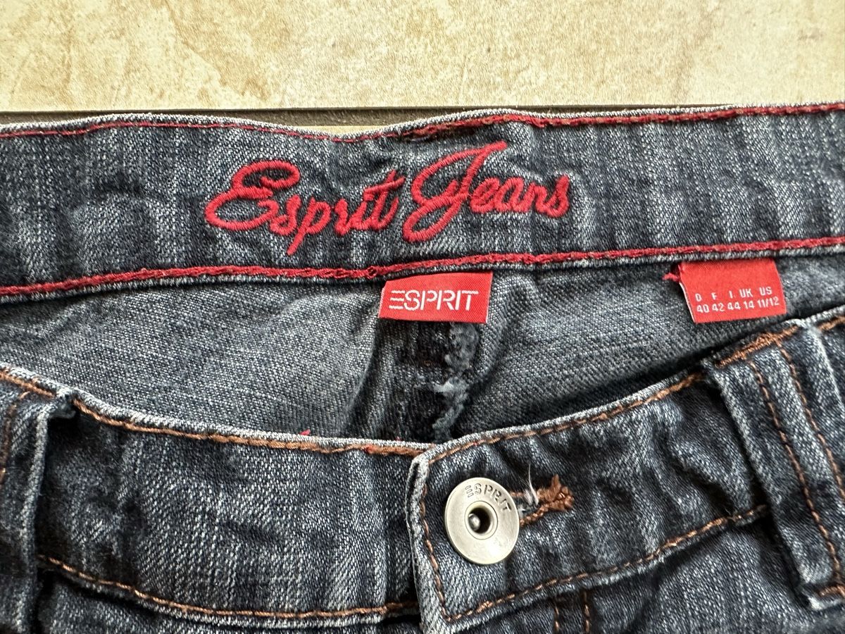 Esprit Jeans: Jeans court Esprit - Taille 40 – Nuovo (secondo la descrizione) da Grône venduto da Amte73 2