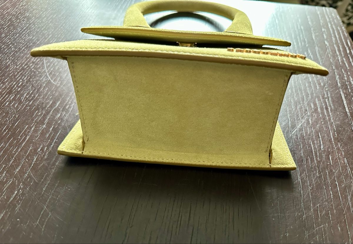 Jacquemus Borse da donna: Sac à main Jacquemus-Le Chiquito vert pâle. – Usato da Genève venduto da Tom6 2