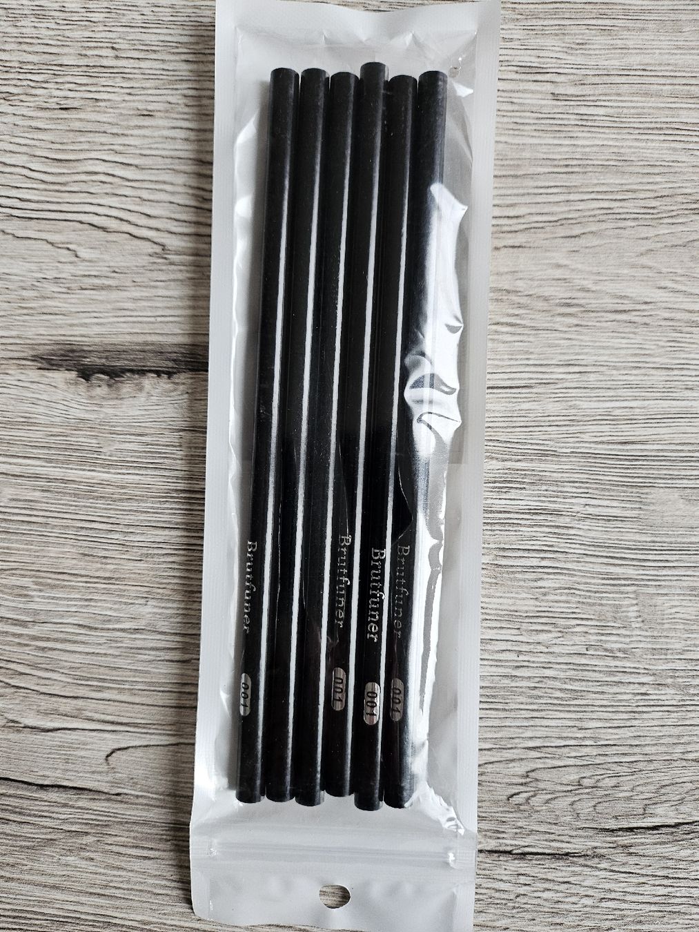 Matite, matite colorate & gessi: Schwarze Farbstifte – Nuovo e nell'imballaggio originale da Hunzenschwil venduto da nudget