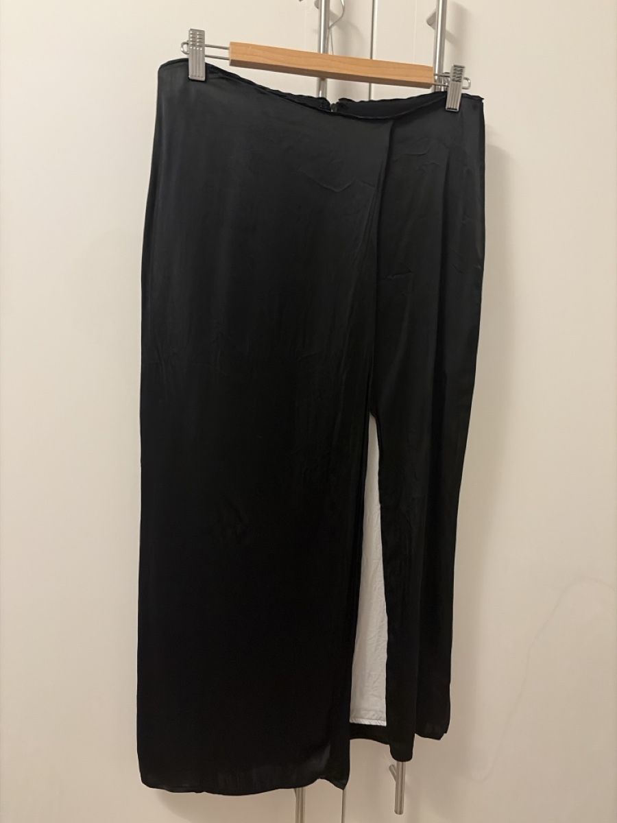 Zara Gonne: Black Midi Skirt with Slit - Zara – Usato da Zürich venduto da cme_ft9l 3