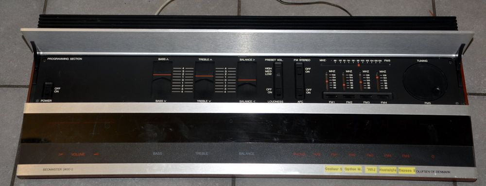 Bang & Olufsen BeoMaster 2400 Verstärker mit 2 Boxen (Gebraucht) in