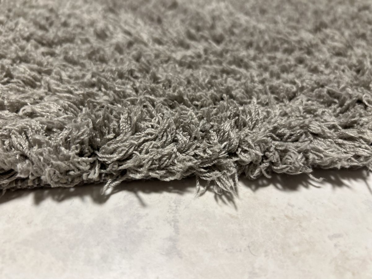 Tappeti: Hochfloor Teppich – Usato da Mägenwil venduto da afiloni84 2