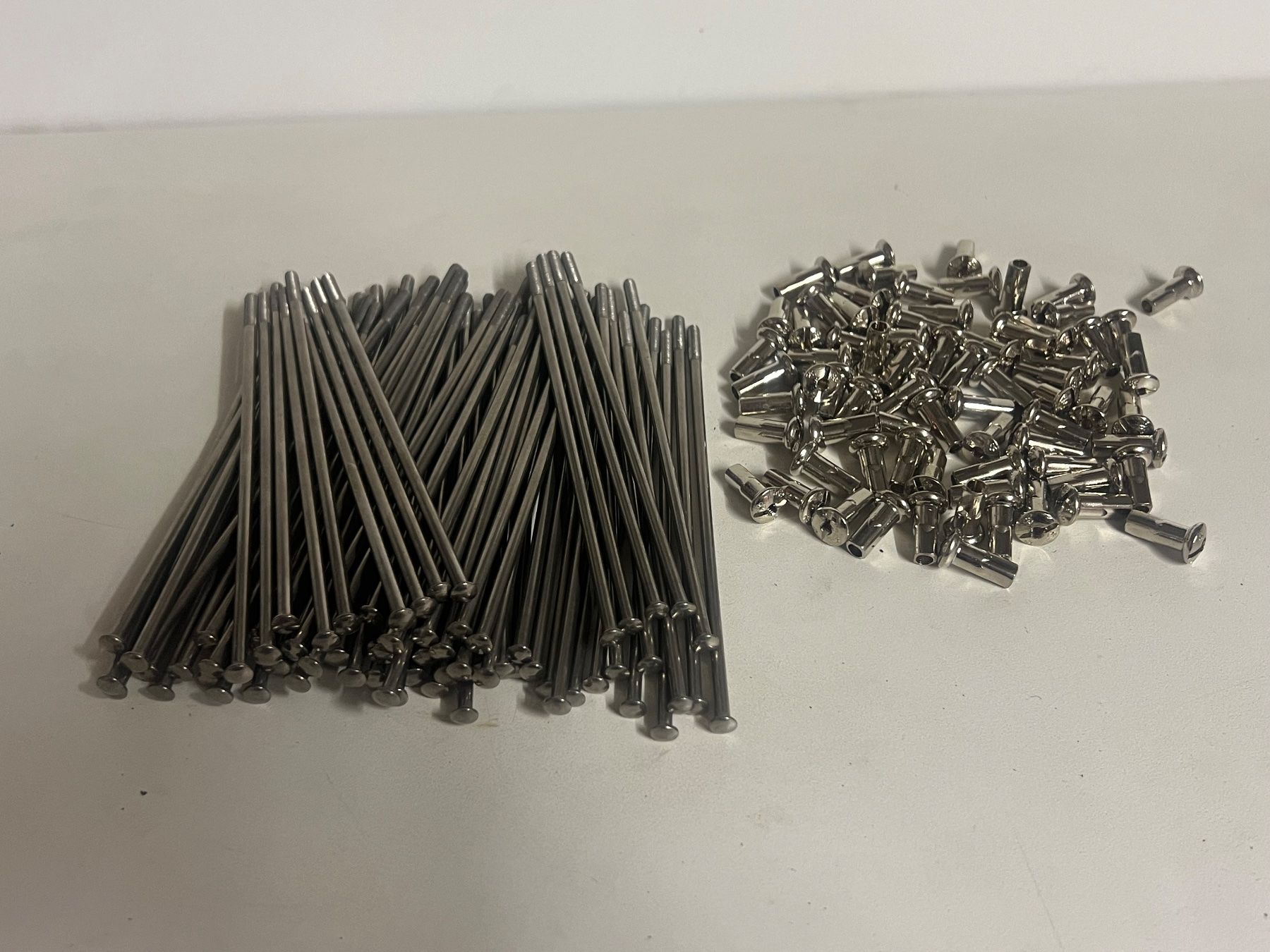 Mofa-Ersatzteile: M4x140 Speichenset 72x Nippel Speiche Mofa Motorrad – Neu (gemäss Beschreibung) aus Steffisburg von FlorianJohner
