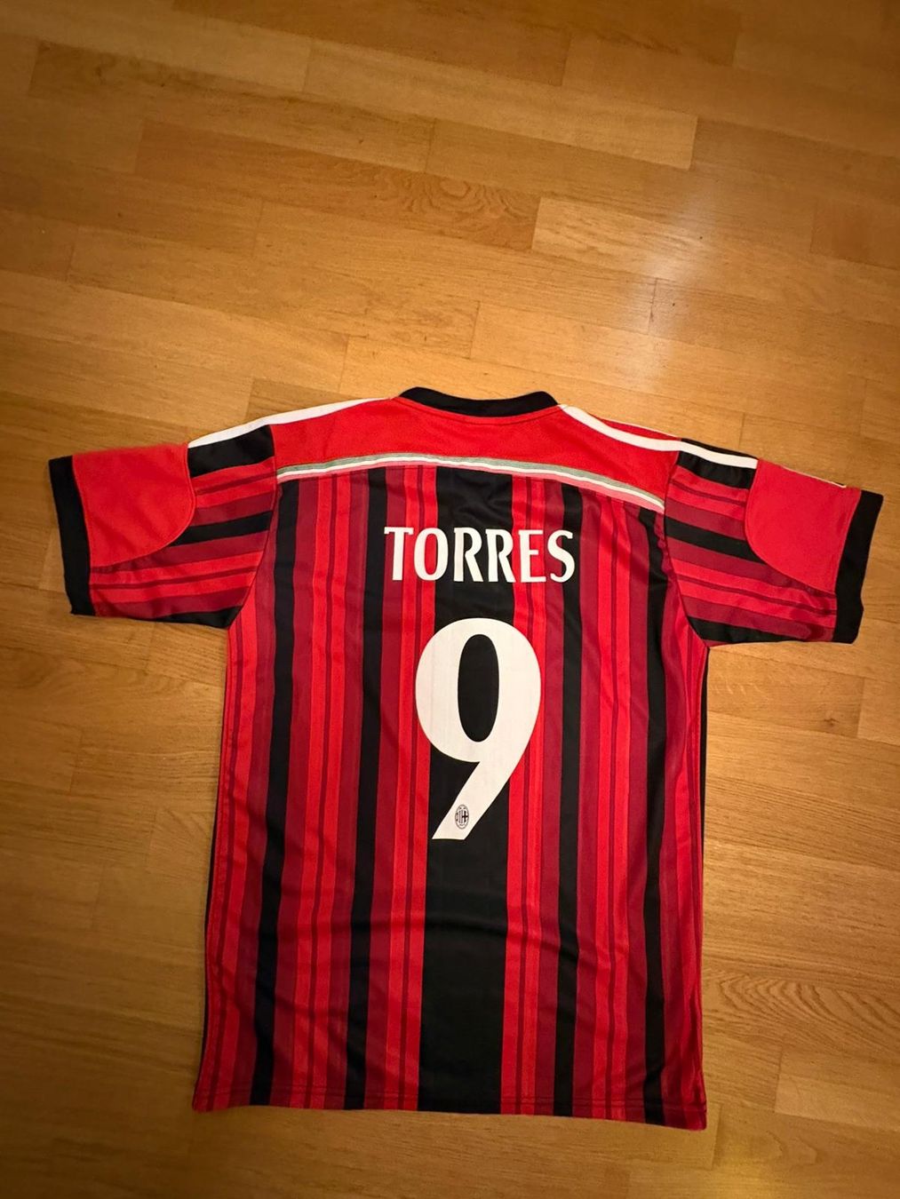 Canottiere & Pantaloni: AC Milan 2014/2015 Torres – Usato da Basel venduto da jan_3 1