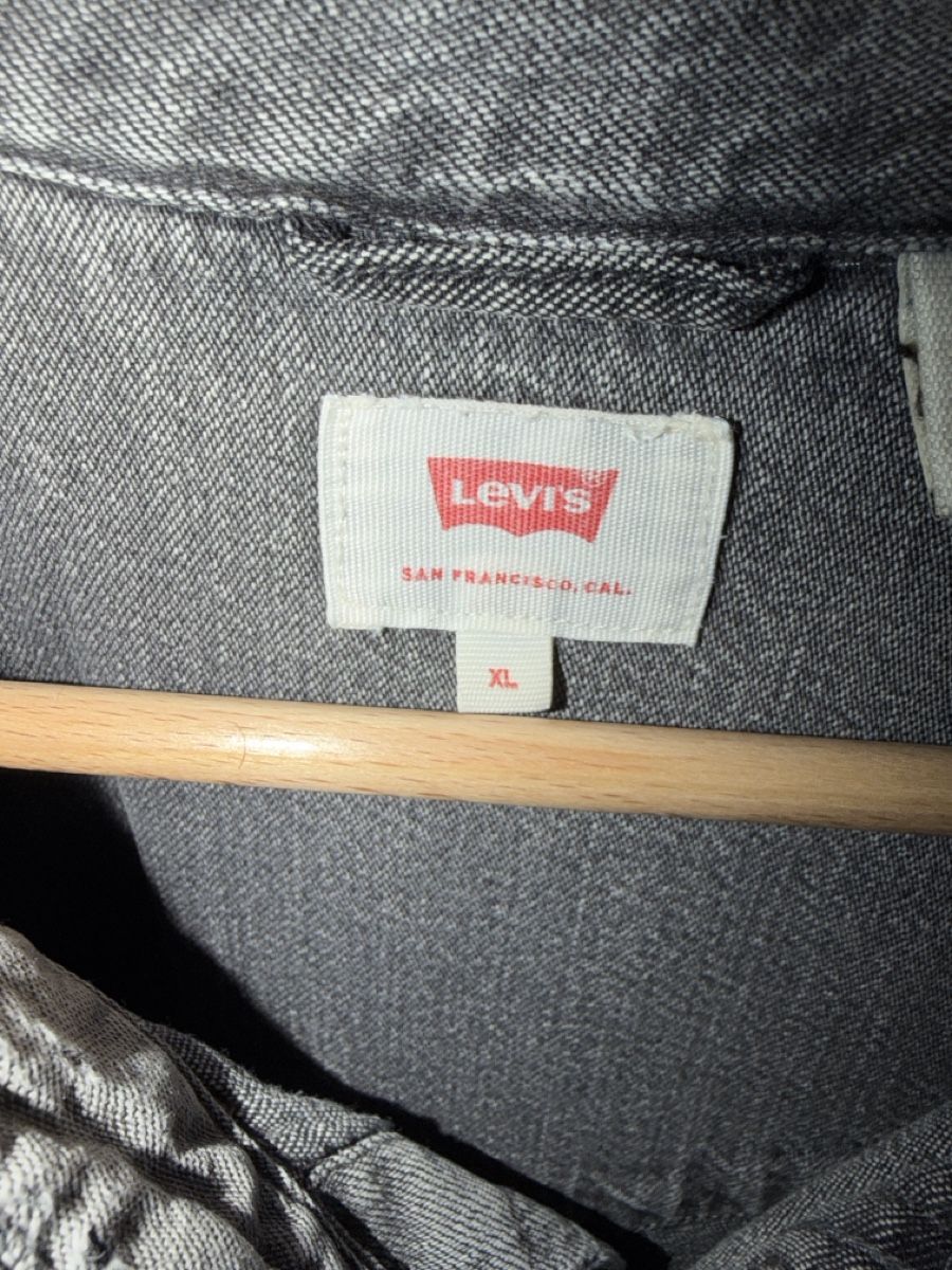 Levi's Camicie: Levi’s camicia jeans grigia  – Usato da Sementina venduto da bru_vpp5 1