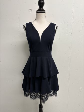 Schickes Sommerkleid von Wal G Gr. M Cocktailkleid blau