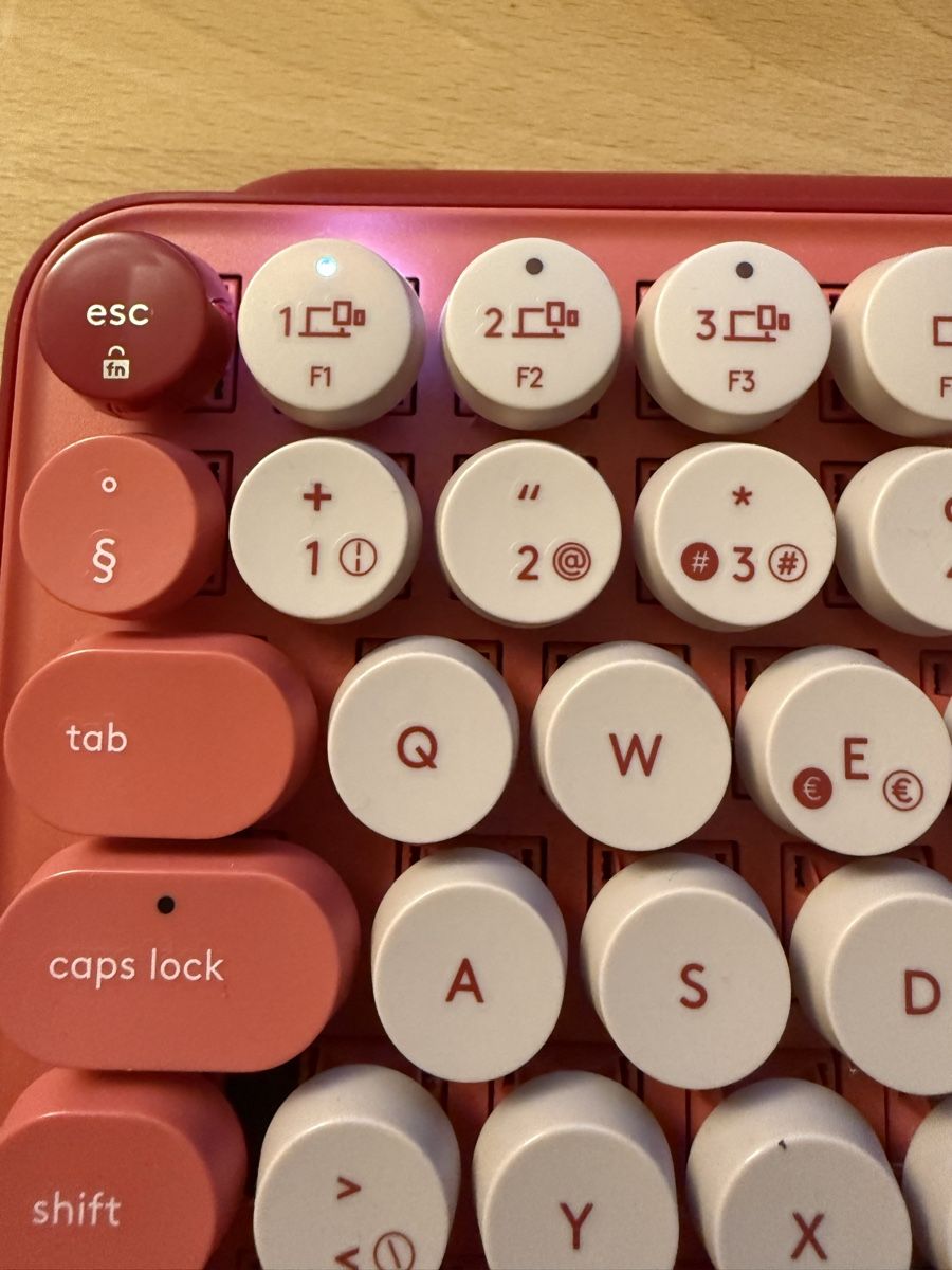 Logitech Claviers: Clavier Logitech POP Keys sans fil – D'occasion à Kloten par Mumiiin 1