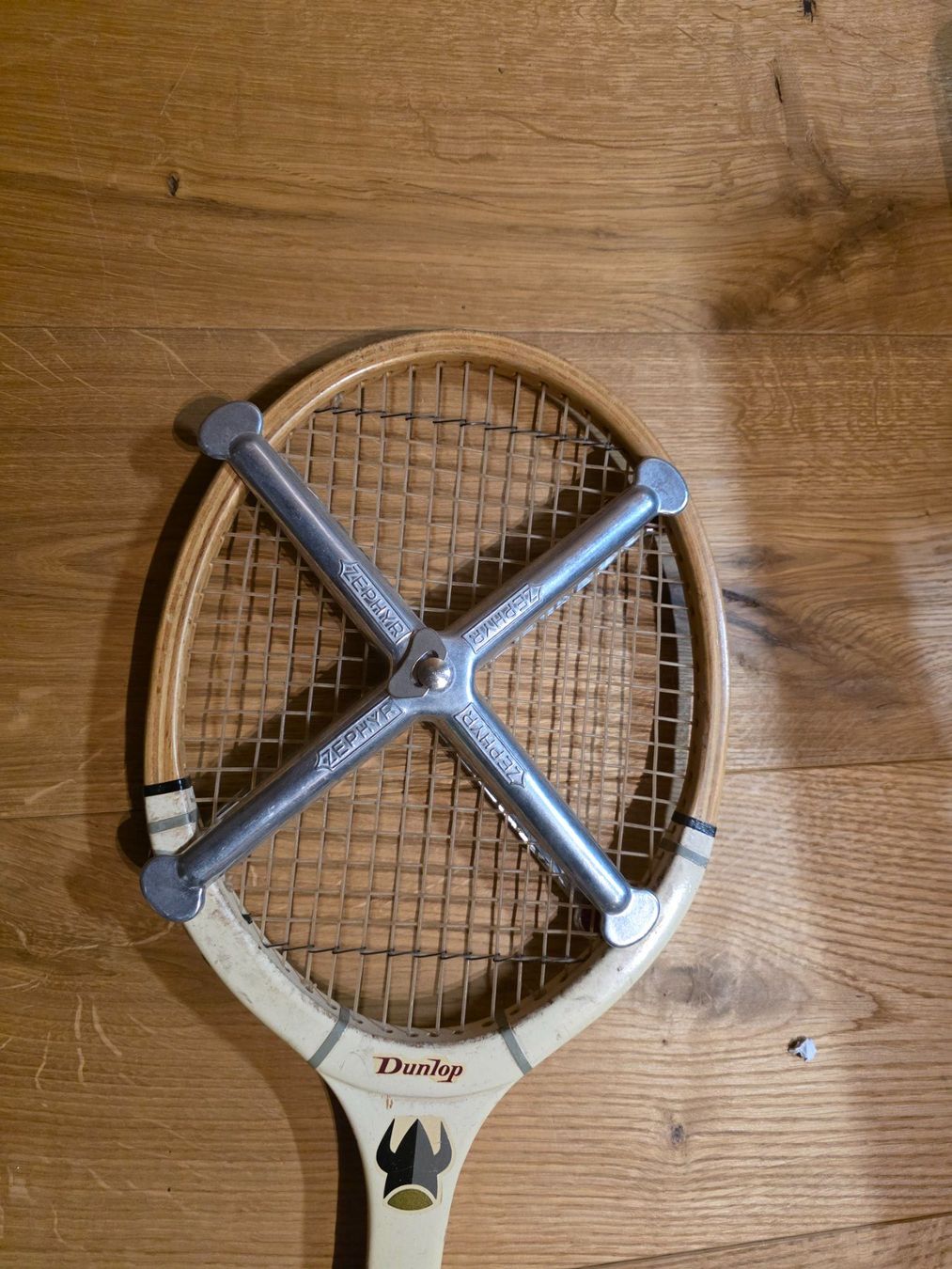 Schläger: Vintage Tennis Holz Racket Spanner Zephyr – Gebraucht aus Walterswil BE von Lonitti 1