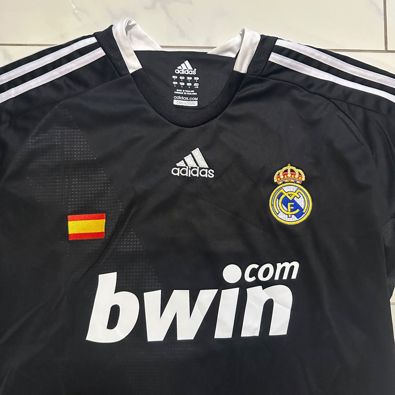 Real Madrid Maillots de corps & Pantalons: Real Madrid Raul Trikot Grösse L – Neuf (Voir description) à Liestal par tha_dg6j 2