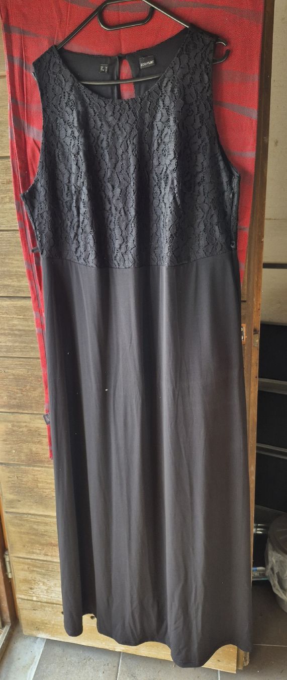 Vestiti: Damenkleid – Nuovo (secondo la descrizione) da Wislikofen venduto da Ana.Gomes 5