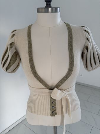 Strickjacke beige gold kurzärmlig mit Bindeband neuwertig
