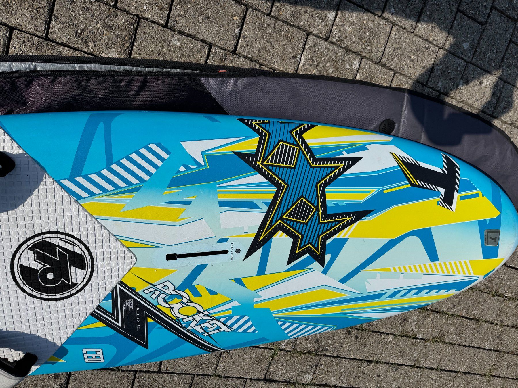 Tavole da surf e di nuoto: Planche à voile Tabou Rocket CED 145 Litres – Usato da Autigny venduto da Vilamali 2