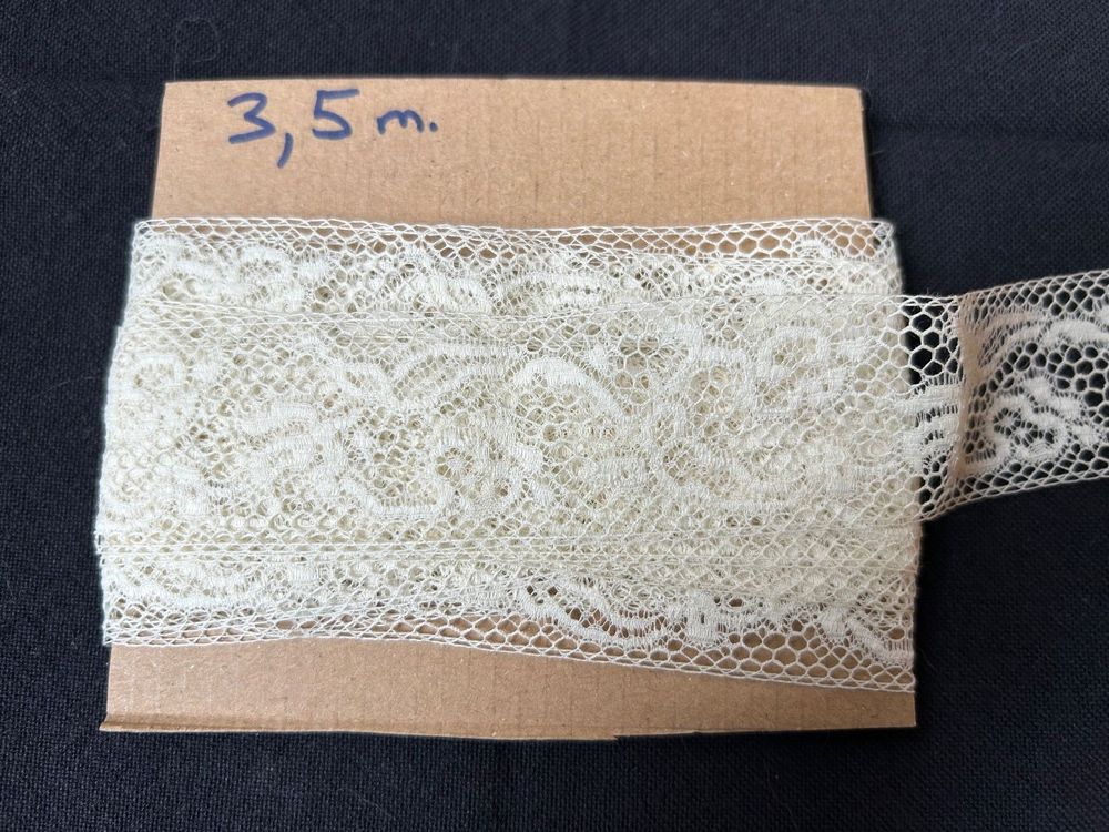 Dentelle Ancienne Très Large - 74 Cm (environ) - Occasion - Pour Création, Décoration Ou Couture Vintage