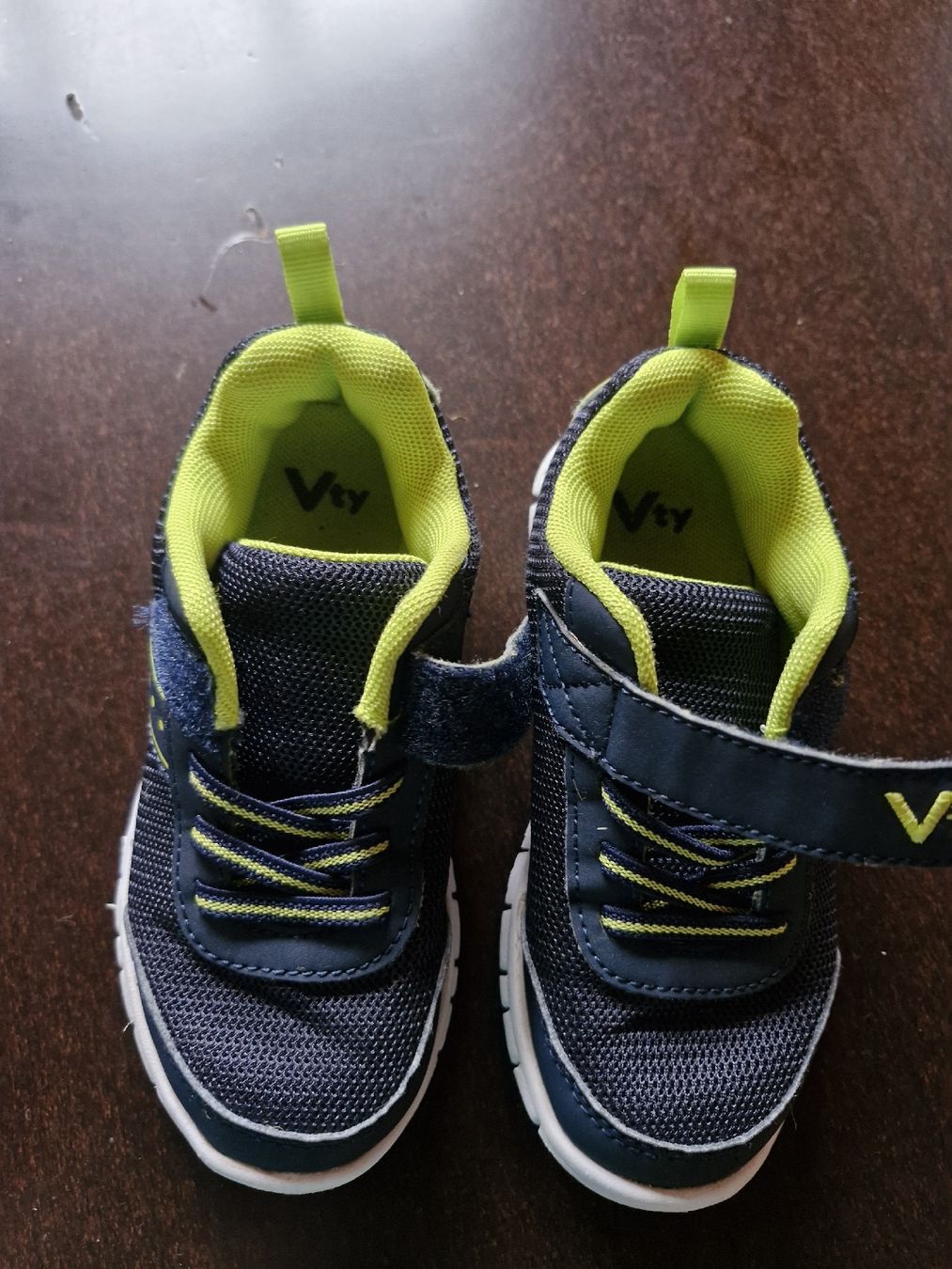 Dosenbach Scarpe per ragazzi: Sneaker blau Gr.28 – Usato da Disentis/Mustér venduto da epa_862v 2