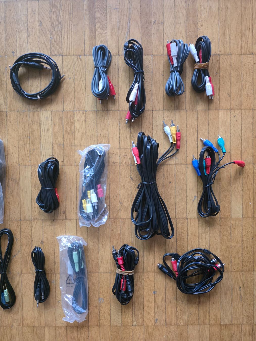 Kabel: Diverse Audio Kabel – Gebraucht aus Dübendorf von Neidhart 3